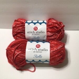 Stitch Studio By Nicole, Belle 100% Acrylic Super Bulky Yarn Color - Heartthrob